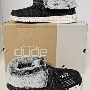 Brand New Hey Dudes NWT